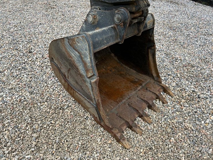 2023-bobcat-e88-image-8