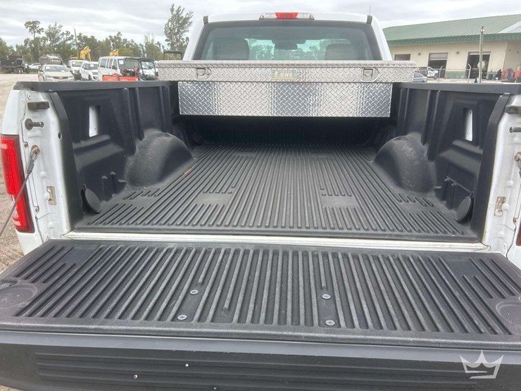 2015-ford-f150-image-12