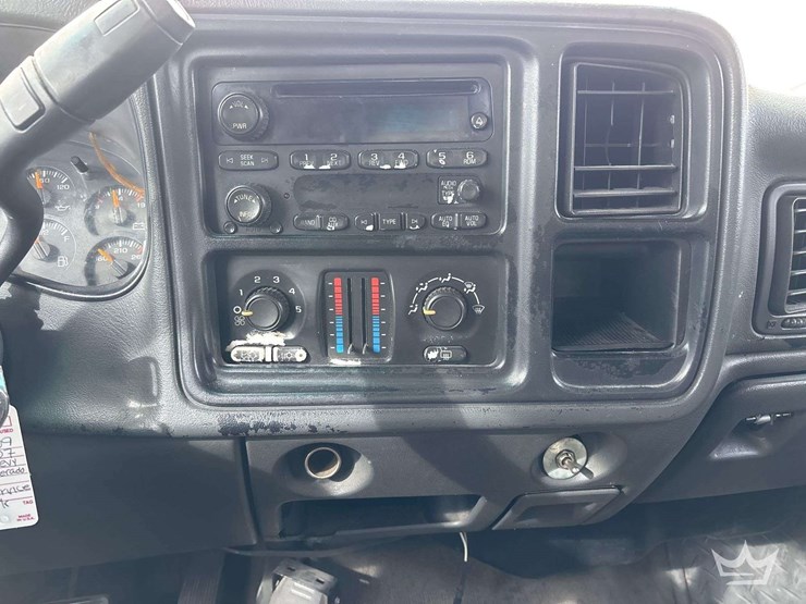 2007-chevrolet-silverado-3500-image-10