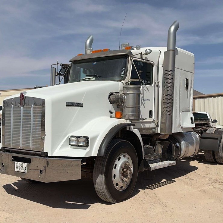 2018 KENWORTH T800