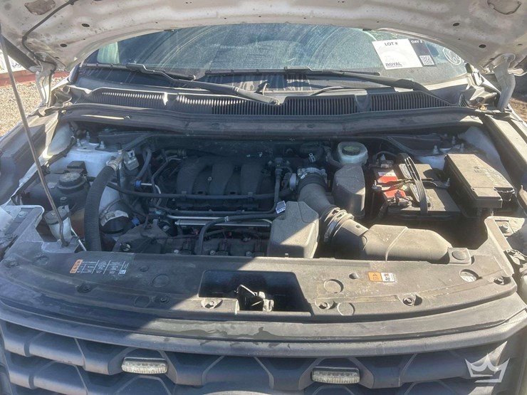 2016-ford-explorer-image-23