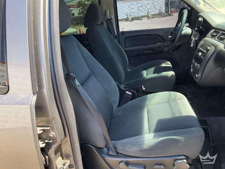 2009-chevrolet-tahoe-image-26