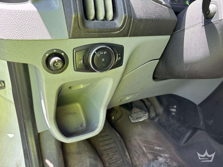 2016-ford-transit-image-14