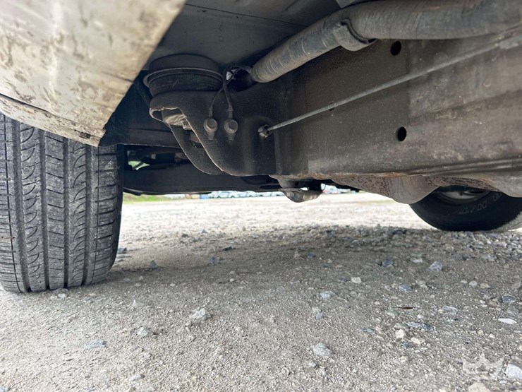 2004-chevrolet-silverado-1500-image-16