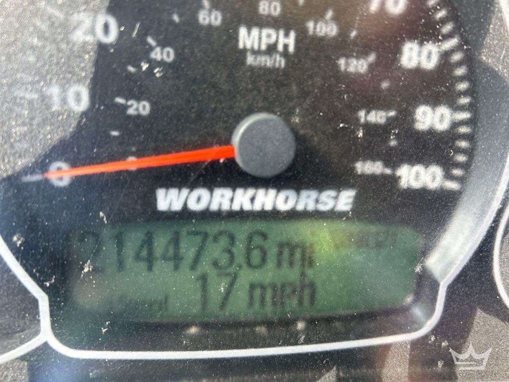 2010-workhorse-w62-image-6