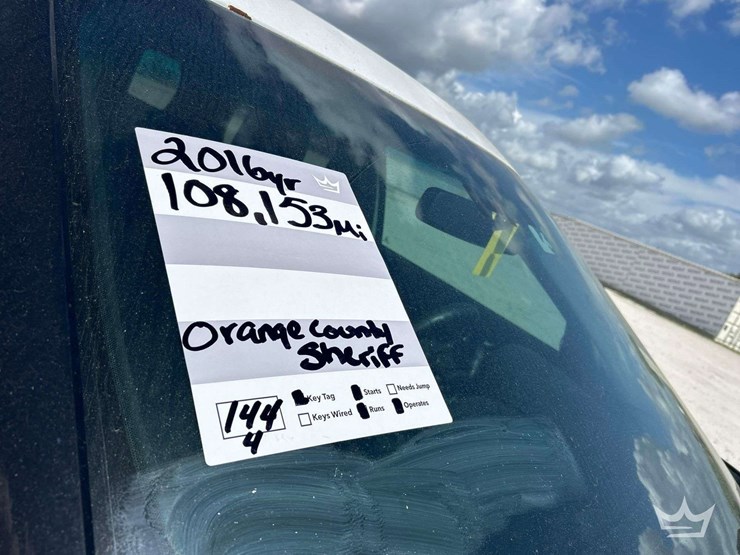 2016-ford-explorer-image-24