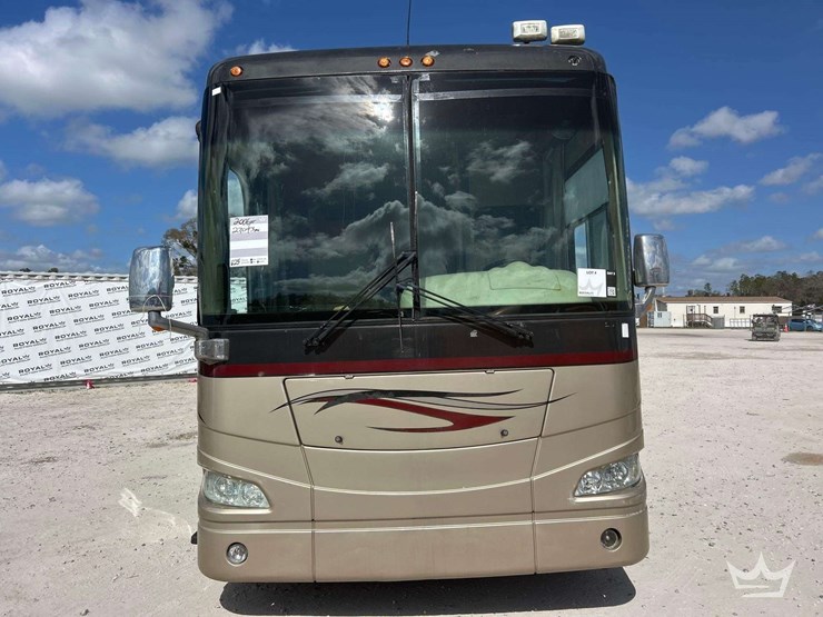 2006-freightliner-tuscany-4077-40ft-class-a-motorhome-image-36