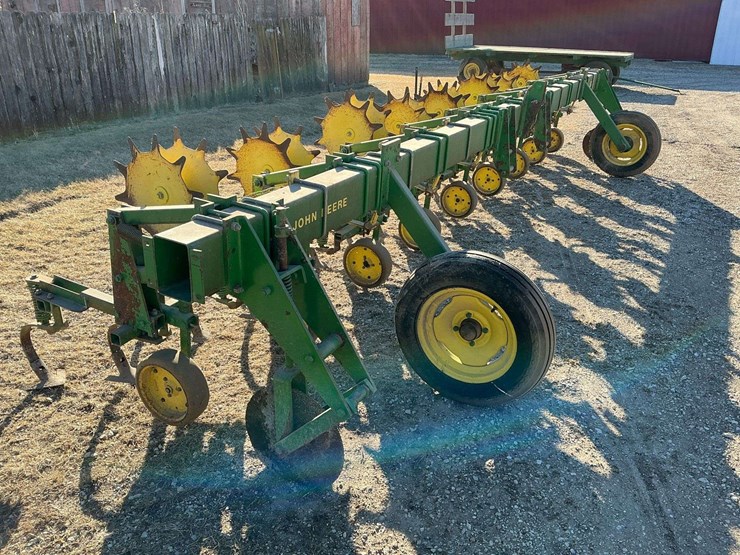 john-deere-825-image-3