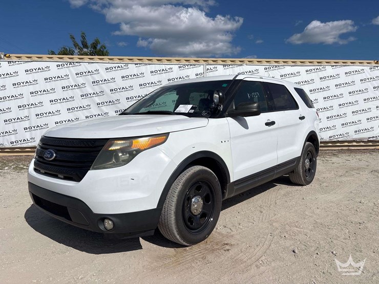 2015-ford-explorer-image-1