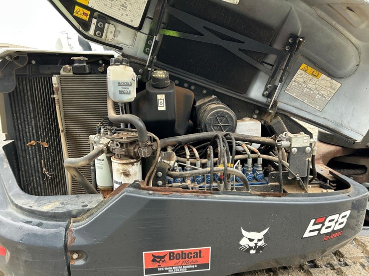 2023-bobcat-e88-image-14
