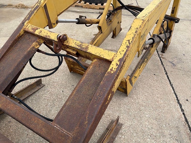 miller-loader-w/-7ft-bucket-image-23