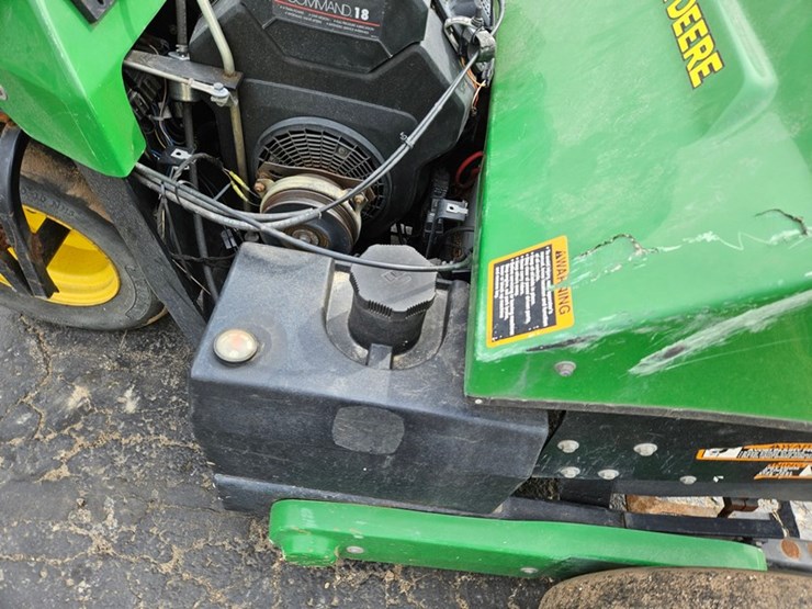 john-deere-800-image-12