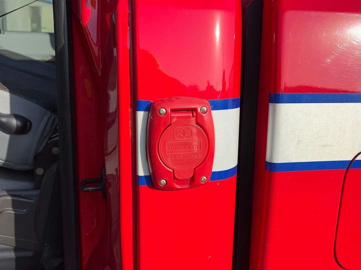 2013-ford-f350-image-19