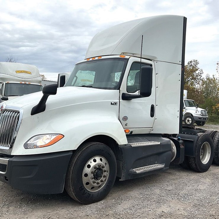 2021 INTERNATIONAL LT