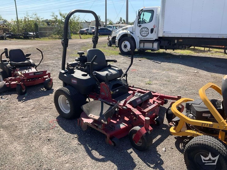 toro-z-master-z-turn-commercial-motor-image-1
