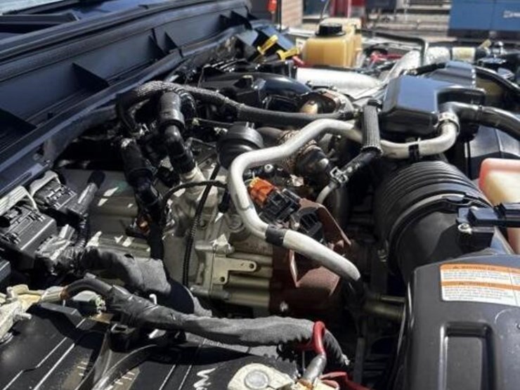 2015-ford-f550-image-21