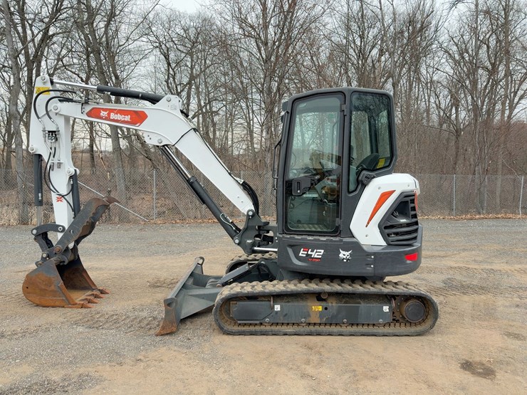 2023-bobcat-e42-image-2
