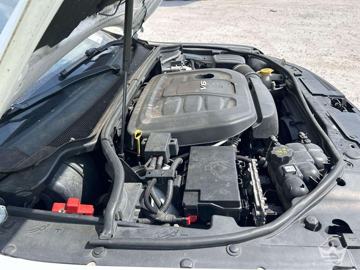 2016-jeep-grand-cherokee-image-8