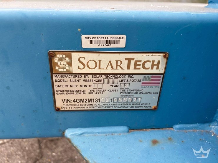 2018-solartech-silent-messenger-towable-solar-message-board-image-10