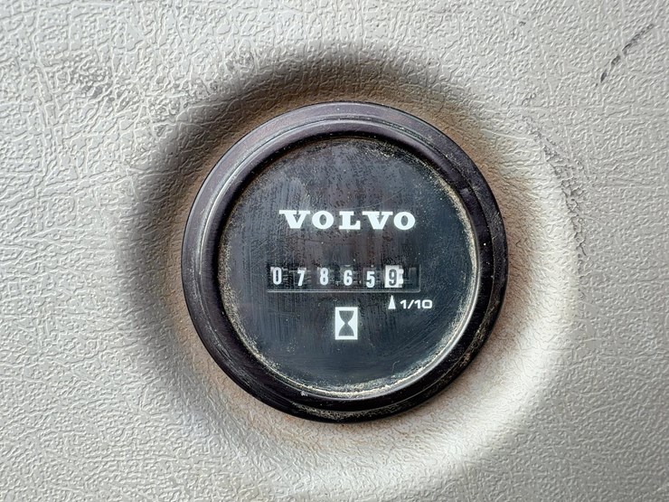 2014-volvo-ecr58d-image-31