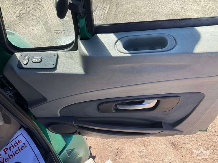 2015-international-prostar-image-24