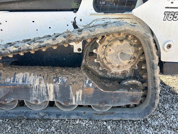 bobcat-t650-image-18