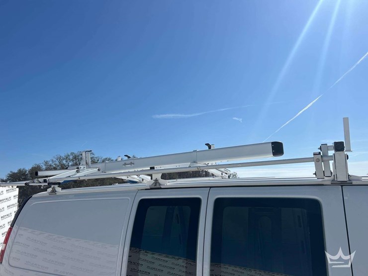 2019-chevrolet-express-2500-image-19