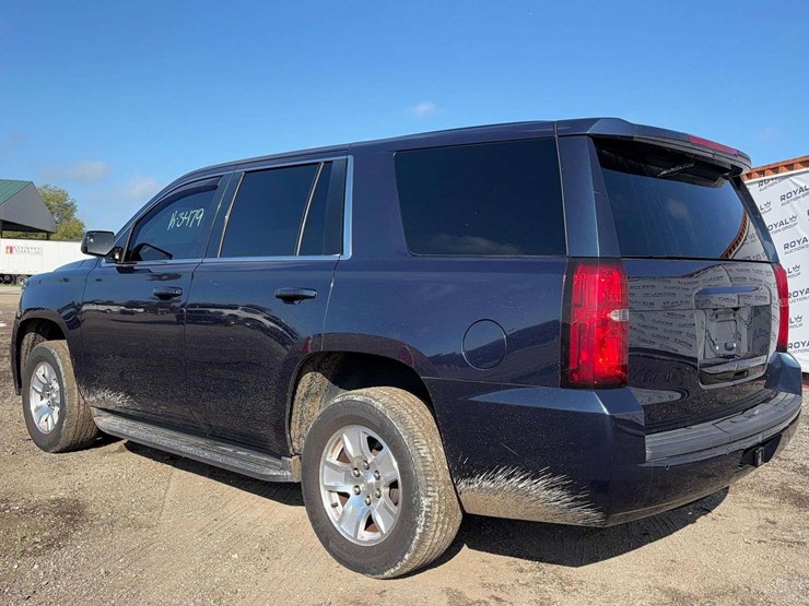 2020-chevrolet-tahoe-image-4