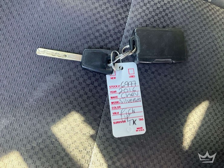 2016-chevrolet-silverado-1500-image-37