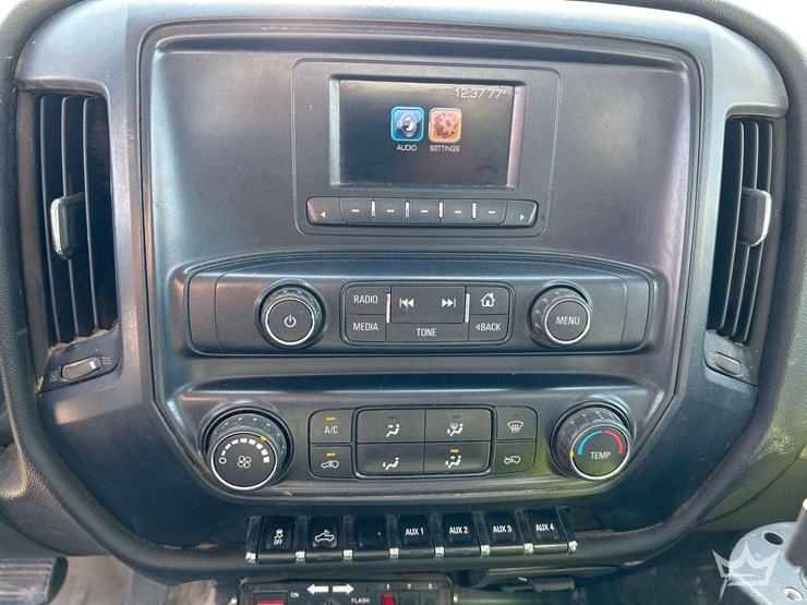 2017-chevrolet-silverado-1500-image-15