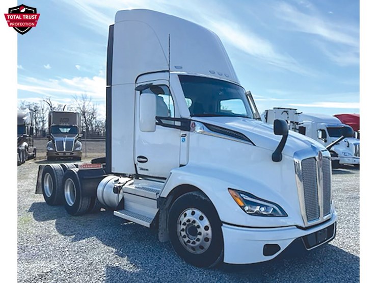 2023-kenworth-t680-image-1
