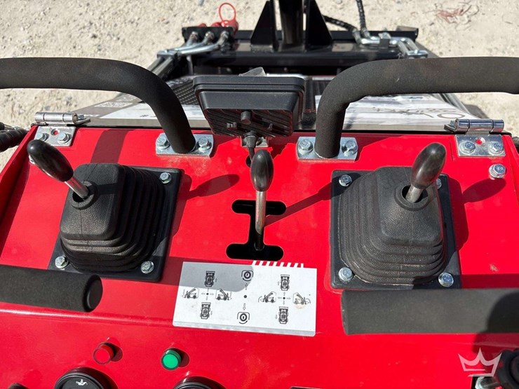 2025-ht360w-mini-walk-behind-track-loader-skid-steer-image-24