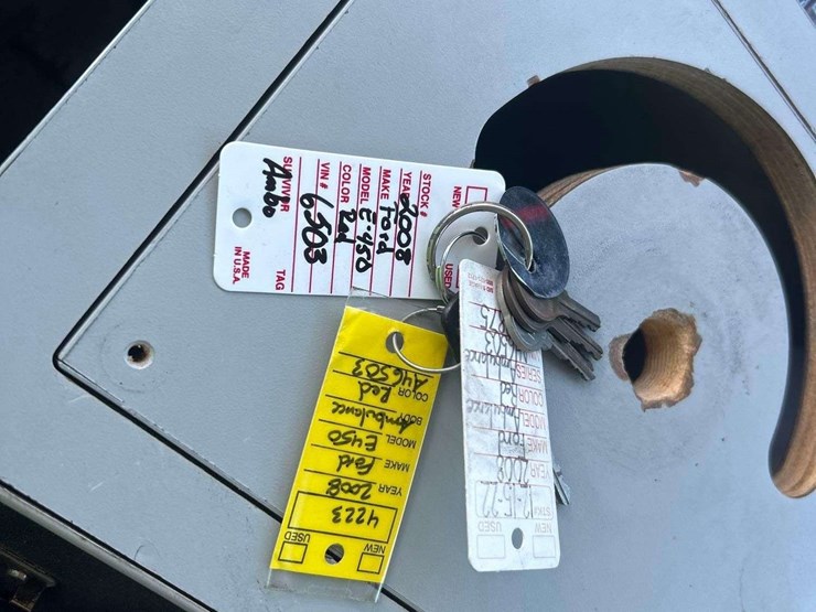 2008-ford-e450-image-39