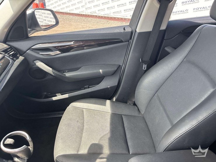 2015-bmw-x1-suv-image-16