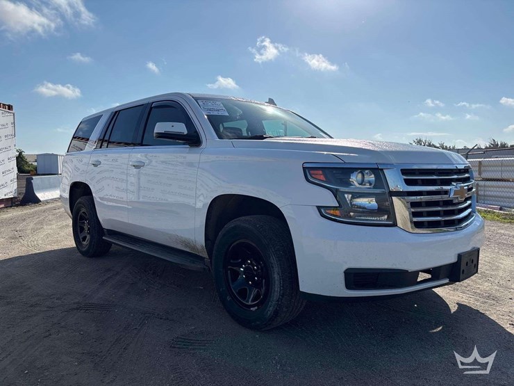 2020-chevrolet-tahoe-image-2
