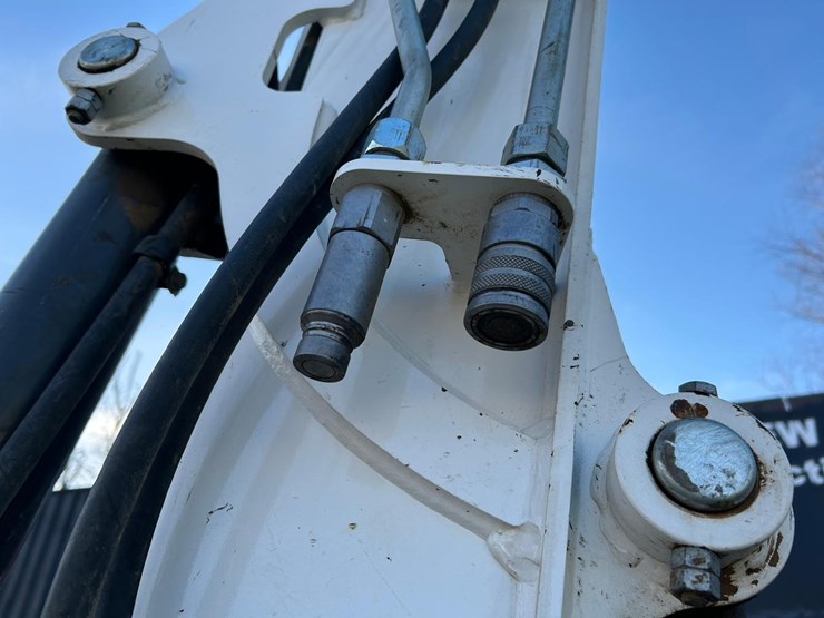 2023-bobcat-e60-image-10