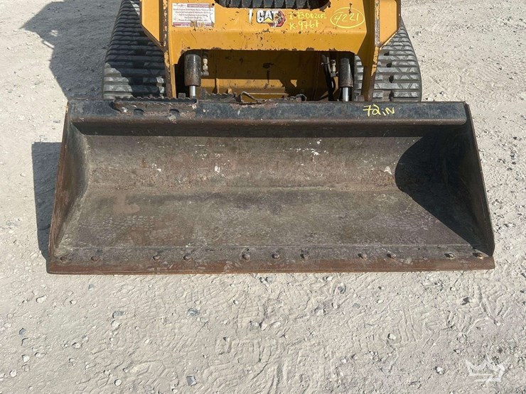 2021-caterpillar-259d3-image-20