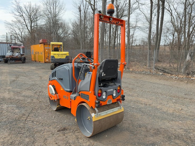 2021-hamm-hd8vv-image-3