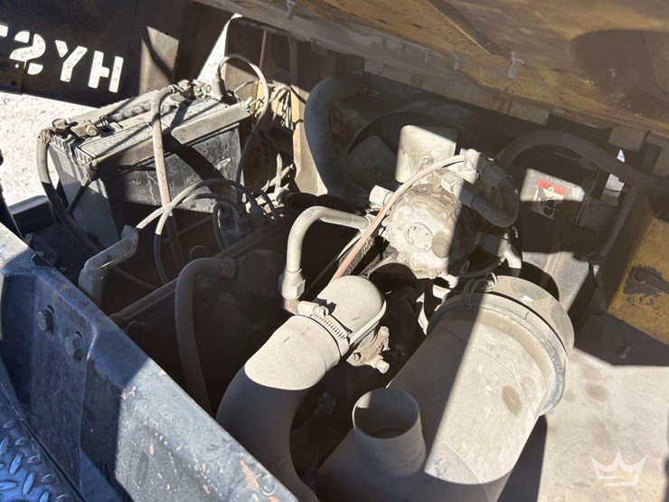 hyster-50-5,000lb-propane-forklift-image-8