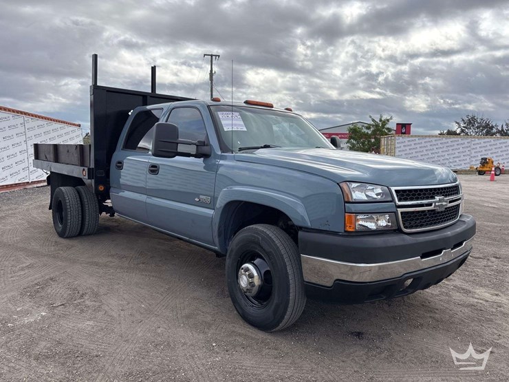 2007-chevrolet-silverado-3500-image-2