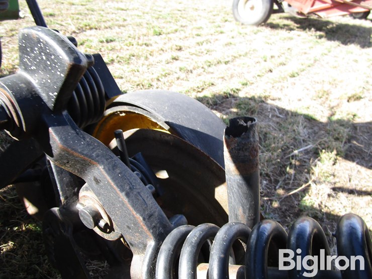 john-deere-750-image-15