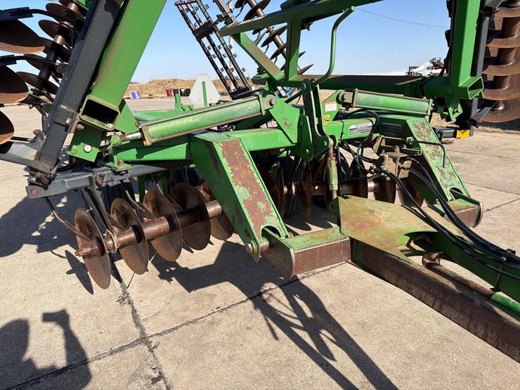 john-deere-630-image-15