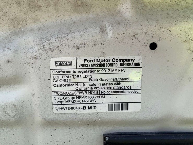 2017-ford-explorer-image-12