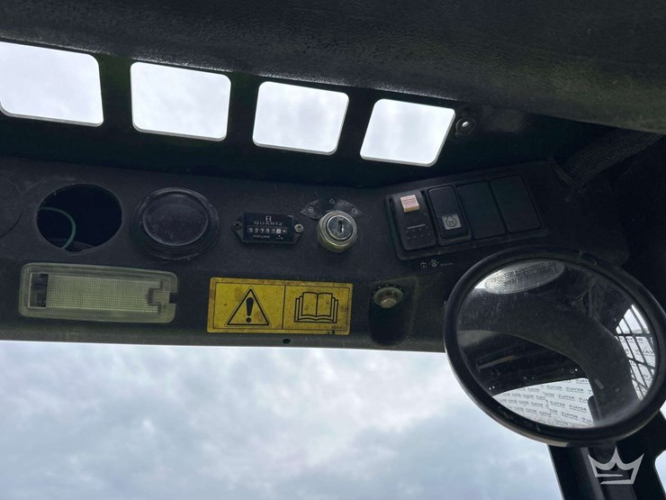 2023-asv-rt-25-posi-track-compact-track-loader-skid-steer-image-13