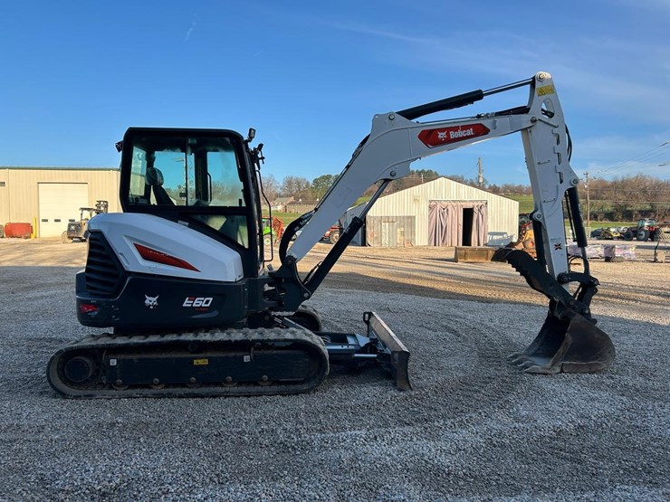2023-bobcat-e60-image-5