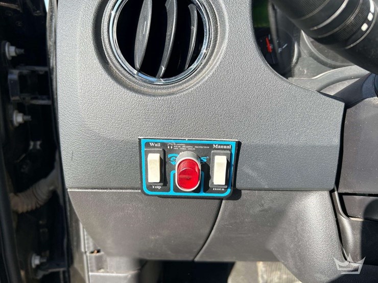 2012-jeep-compass-image-16