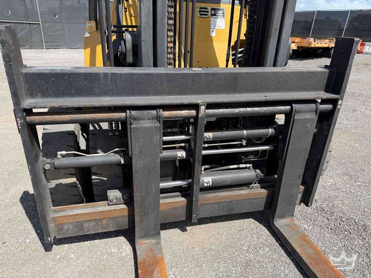 2017-caterpillar-dp70n1-image-13