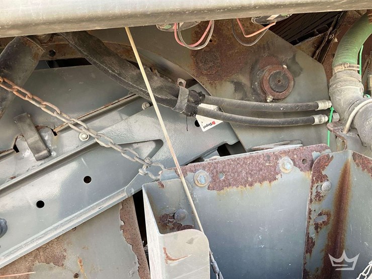 2018-freightliner-m2-106-image-39