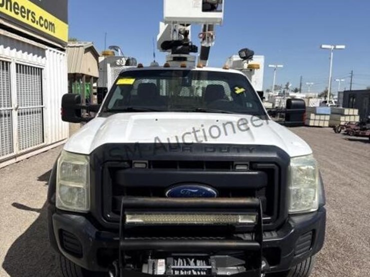 2015-ford-f550-image-3