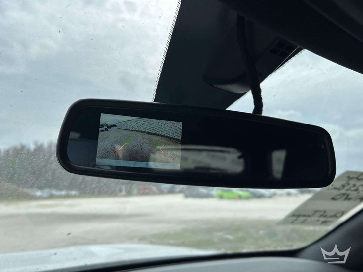 2020-ford-explorer-image-16